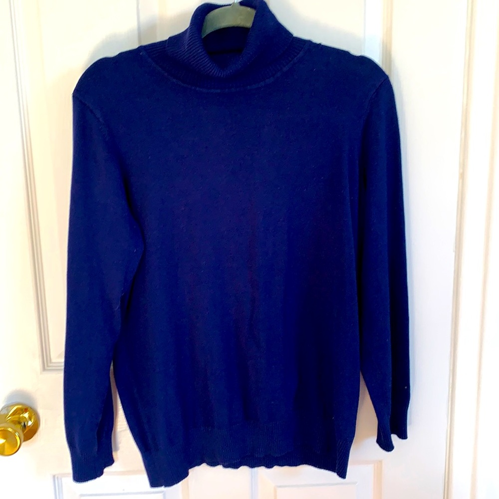 Dark blue turtle neck sweater